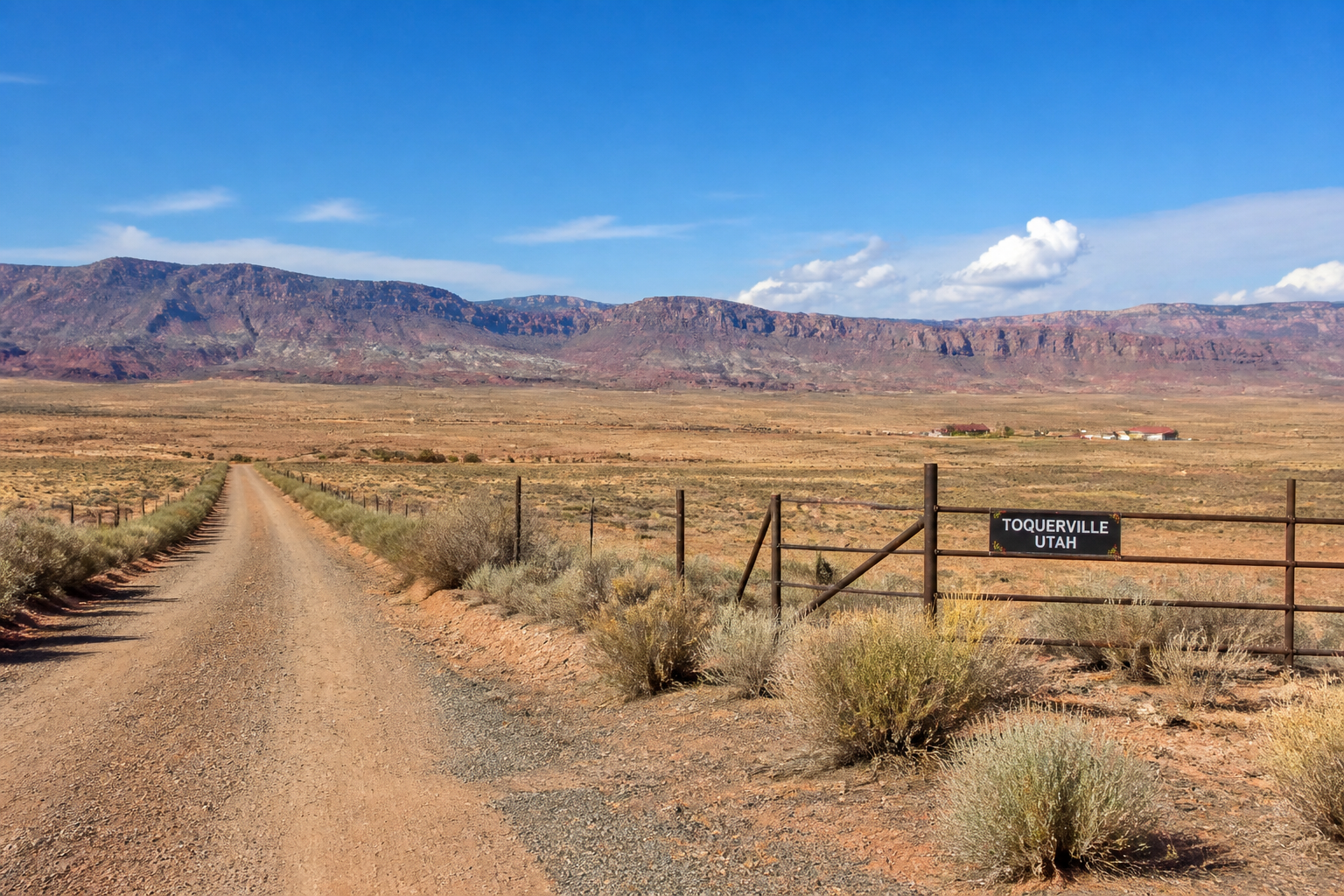 Open desert and red rocks near Toquerville Utah homes